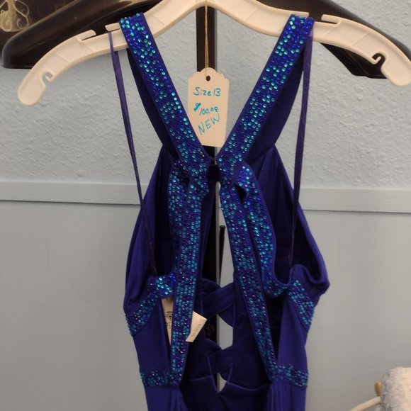 Deb royal blue fitted prom dress with jeweled straps - Picture 3 of 3